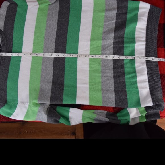 Green lined sweather - Picture 5 of 6